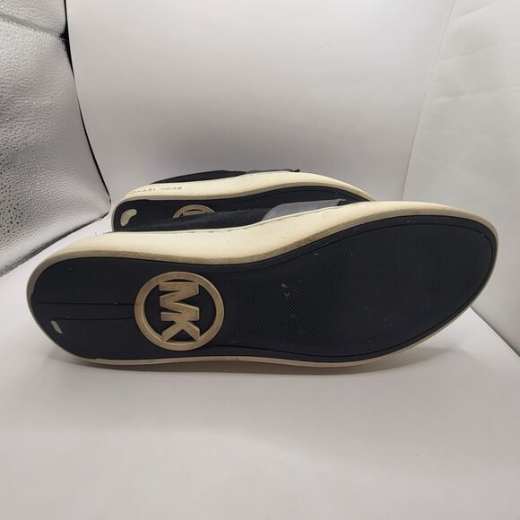 Women's Michael Kors Size 8 slip-on shoe black/white with bow - Picture 8 of 12